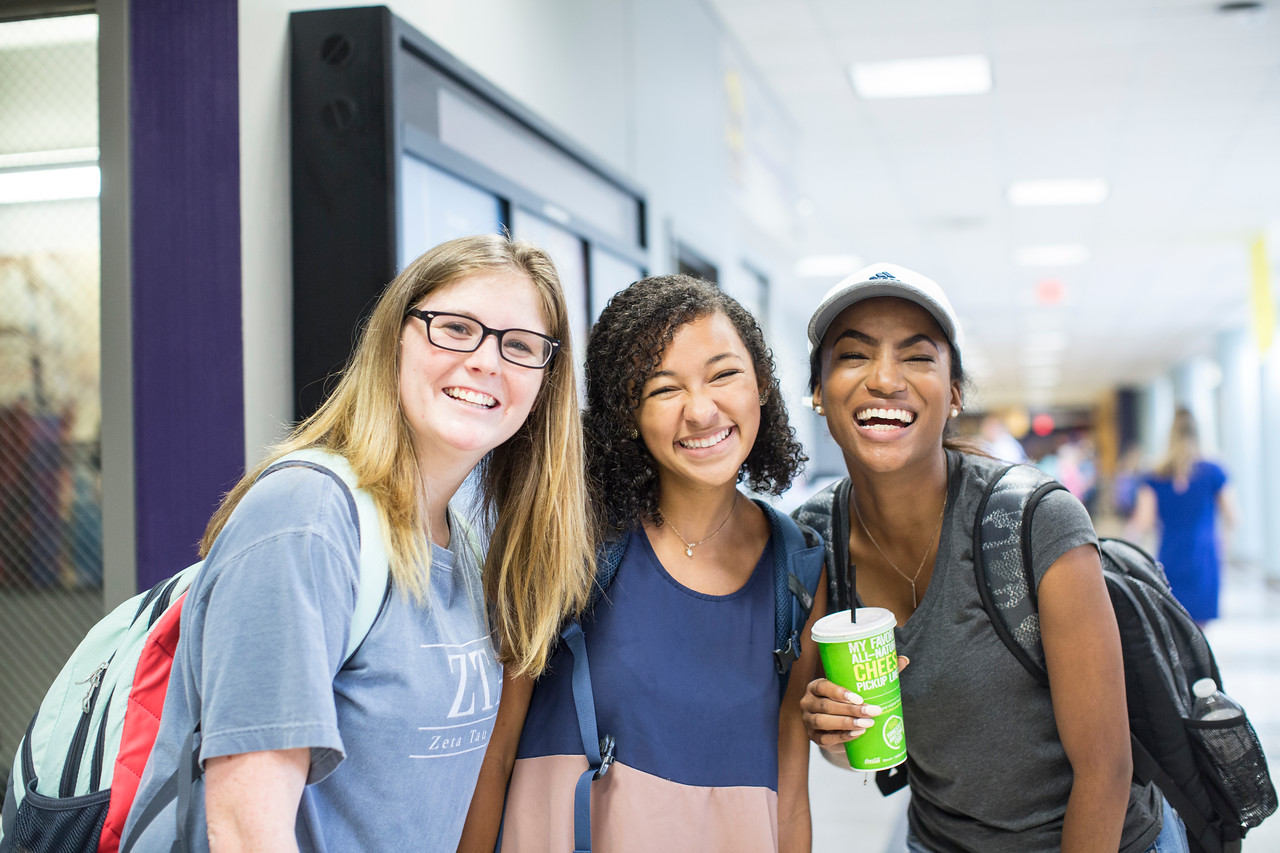 Students at the University of North Alabama.